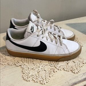 Nike White and Black Leather Low-Top Sneakers with Gum Sole